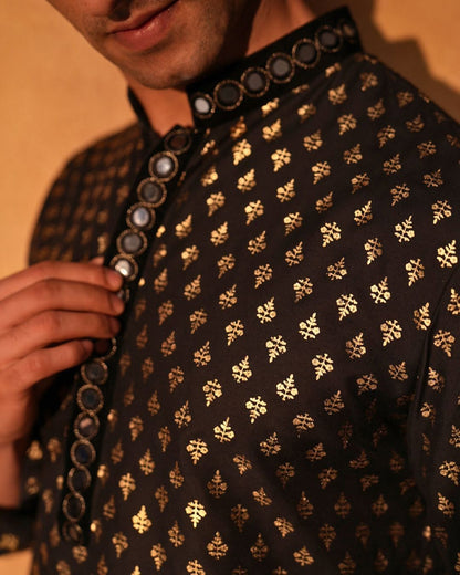 Mirgaan Kurta
